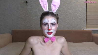 Bunny Sexy Anamnyonya Dick Mkubwa wa BFF kwa Upole